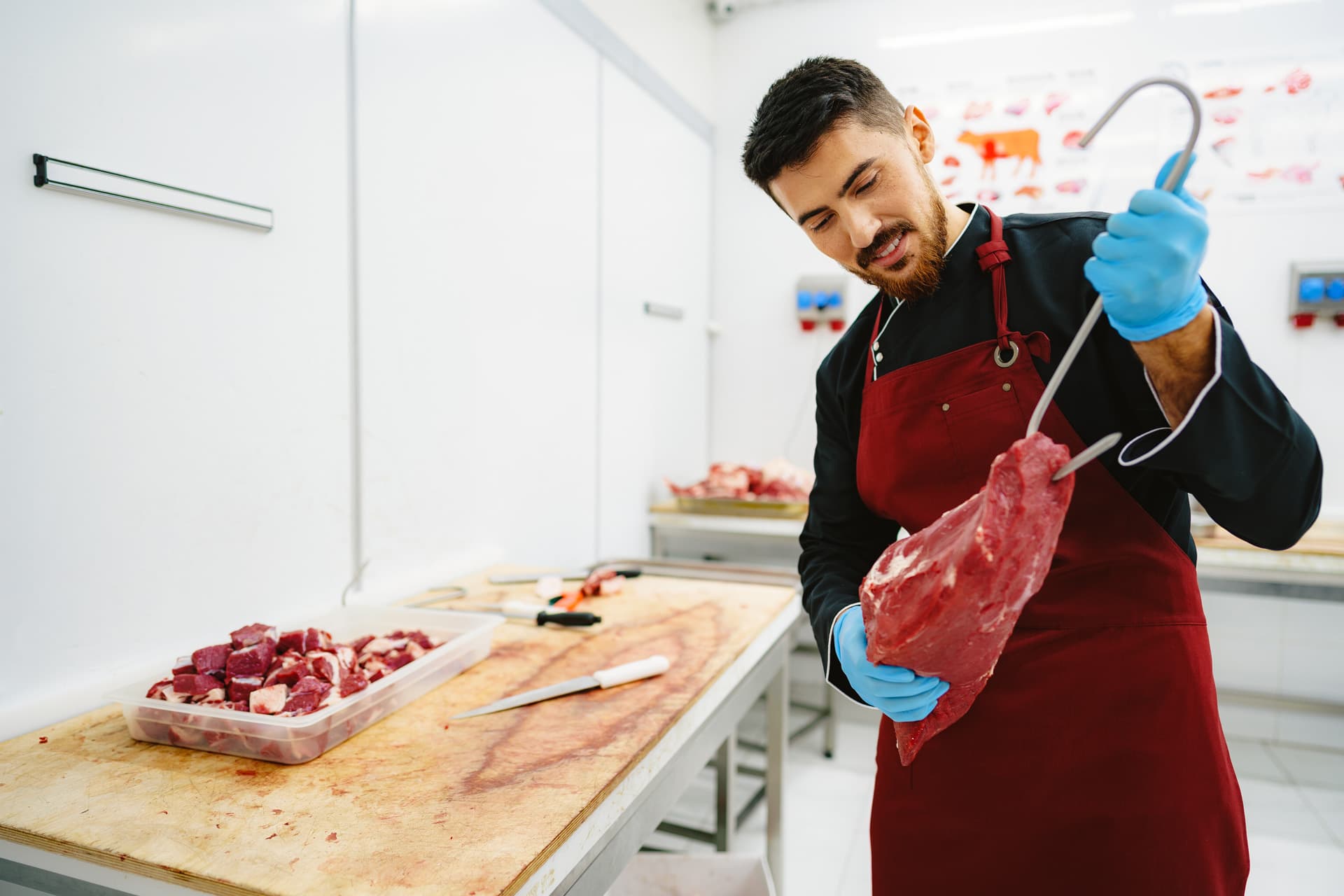 ¡Haz tu pedido con nosotros y elige entre las mejores carnes!